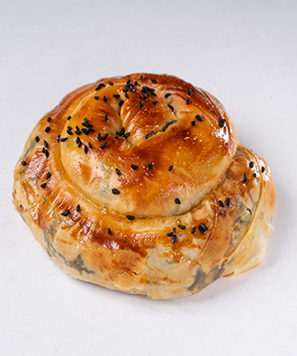 Donuk Ispanaklı Peynirli Gül Böreği